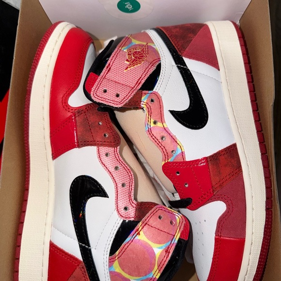 Jordan 1 Spider-Man High-Top Sneakers Brand New Size 7y - Picture 5 of 6
